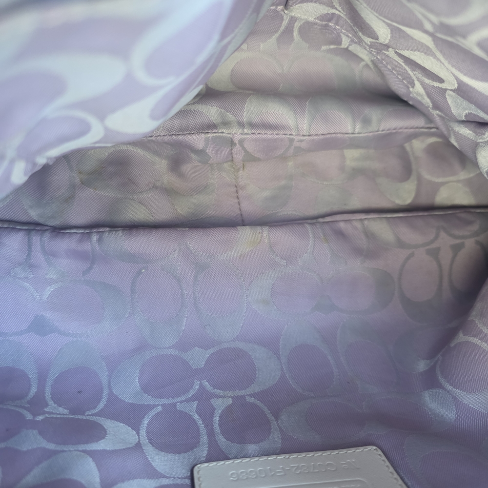 Coach Lavender and Cream Leather Shoulder Bag - Picture 4 of 6